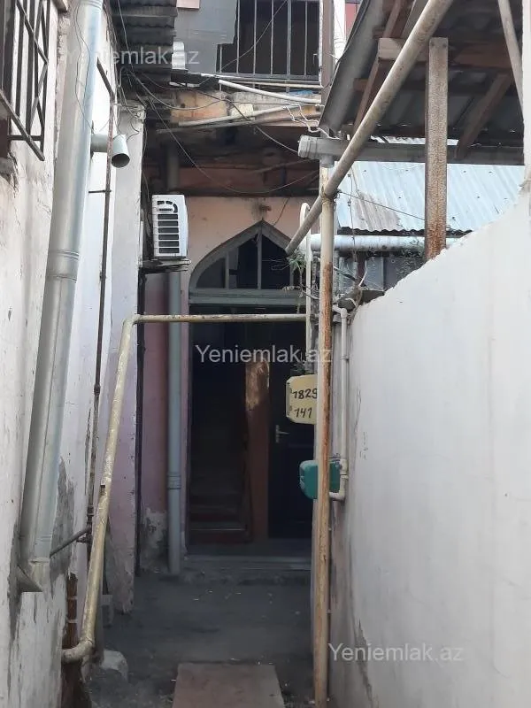 Satılır 2 otaqlı köhnə tikili 41.2 m²