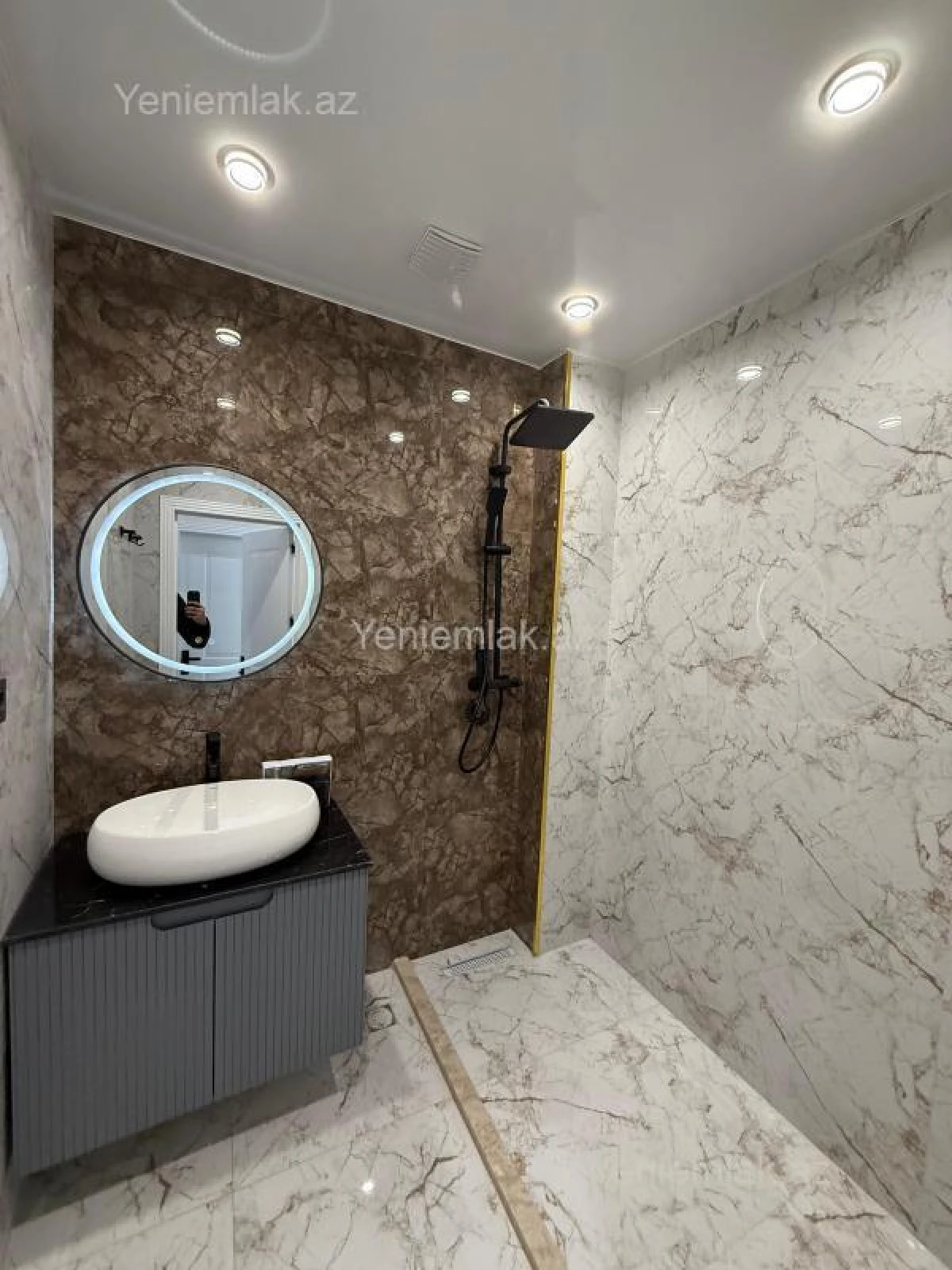 Satılır 3 otaqlı yeni tikili 90 m²