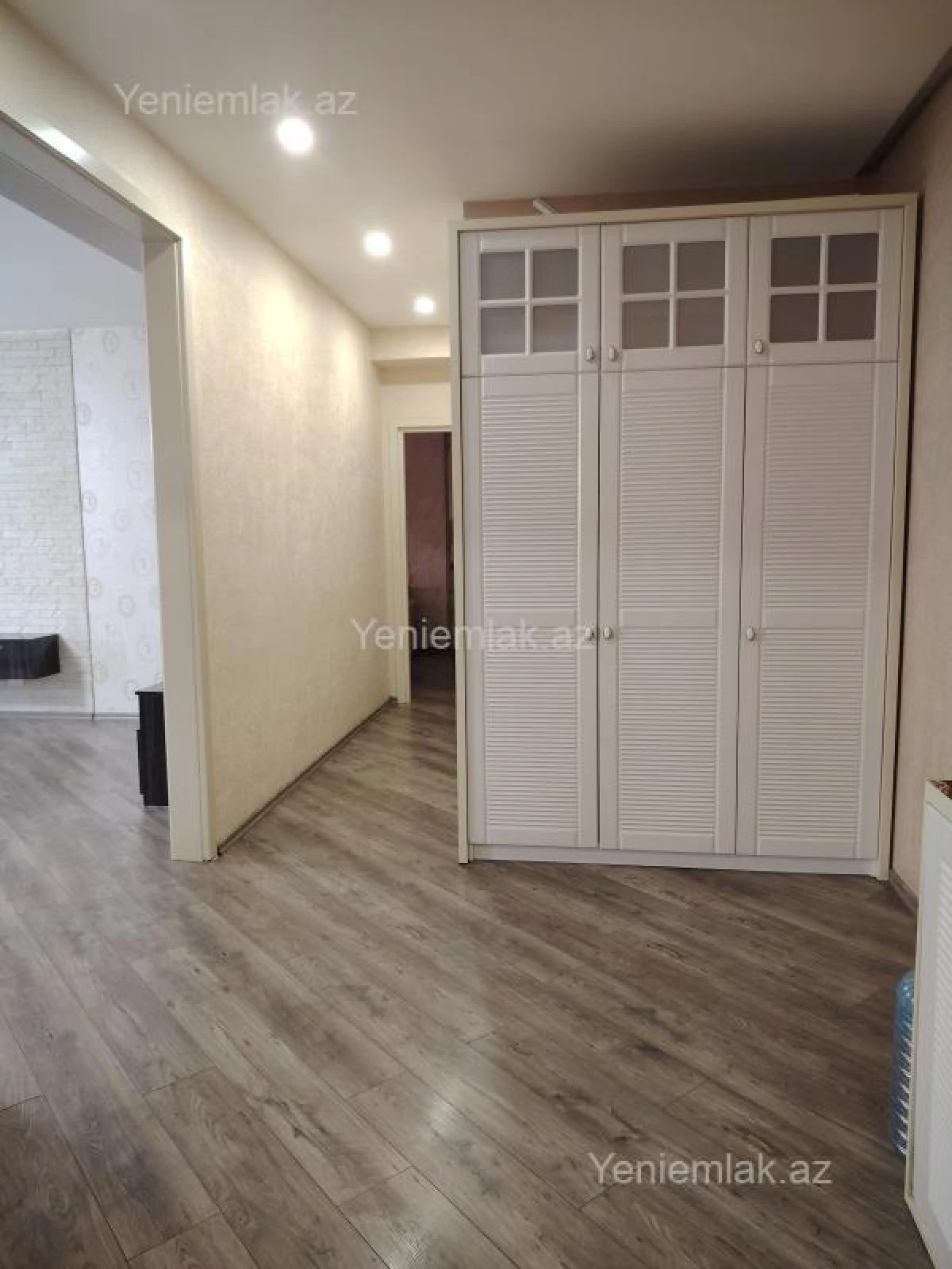 Satılır 3 otaqlı yeni tikili 155 m²
