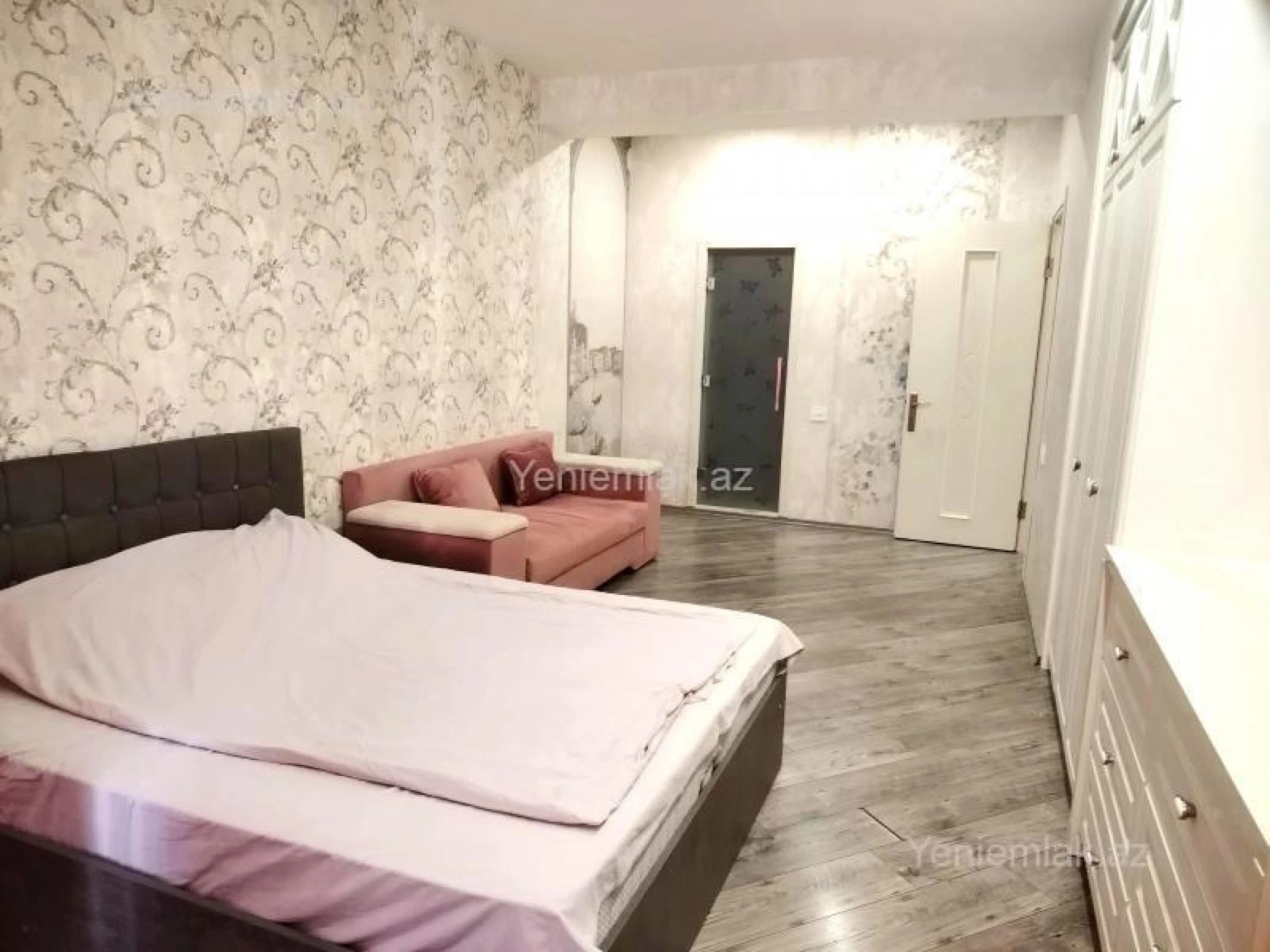 Satılır 3 otaqlı yeni tikili 155 m²