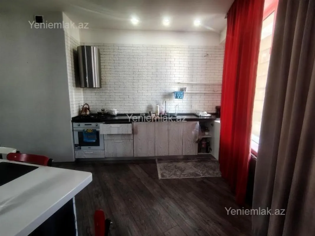 Satılır 3 otaqlı yeni tikili 155 m²
