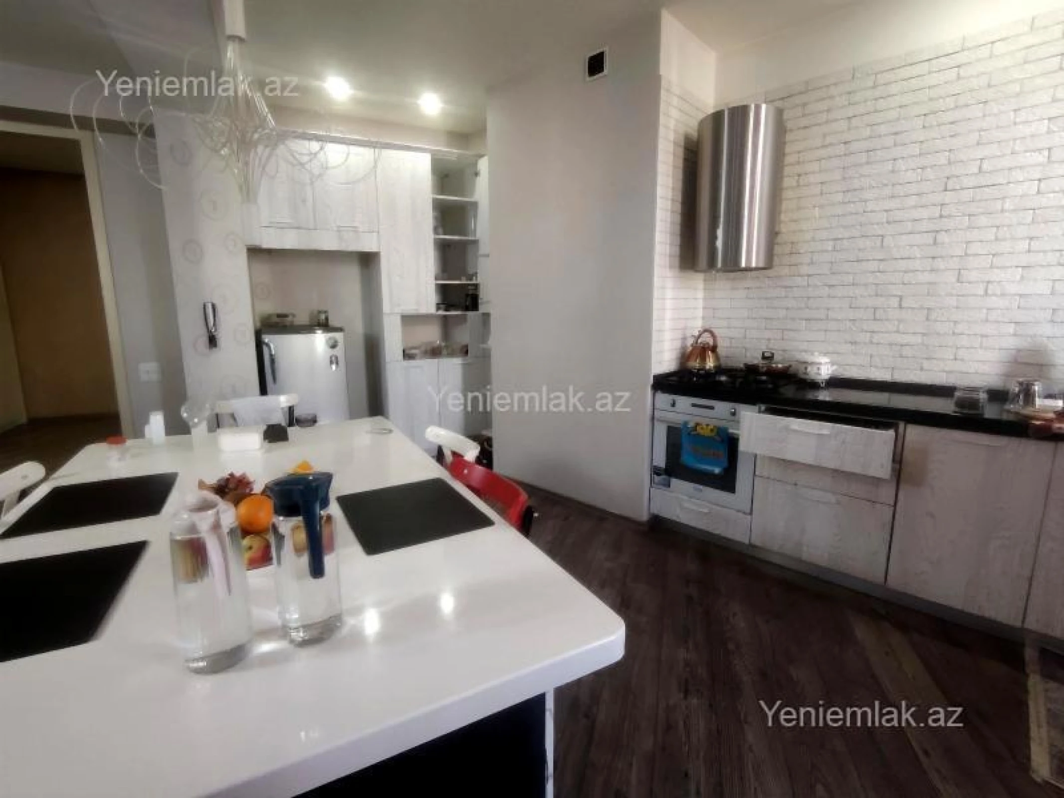 Satılır 3 otaqlı yeni tikili 155 m²