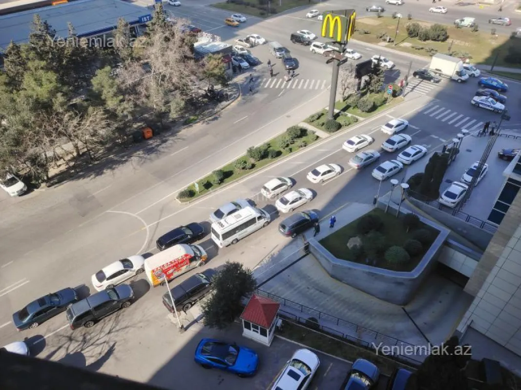 Satılır 3 otaqlı yeni tikili 155 m²