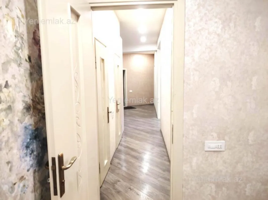 Satılır 3 otaqlı yeni tikili 155 m²