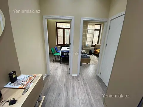 Satılır 2 otaqlı köhnə tikili 60 m²