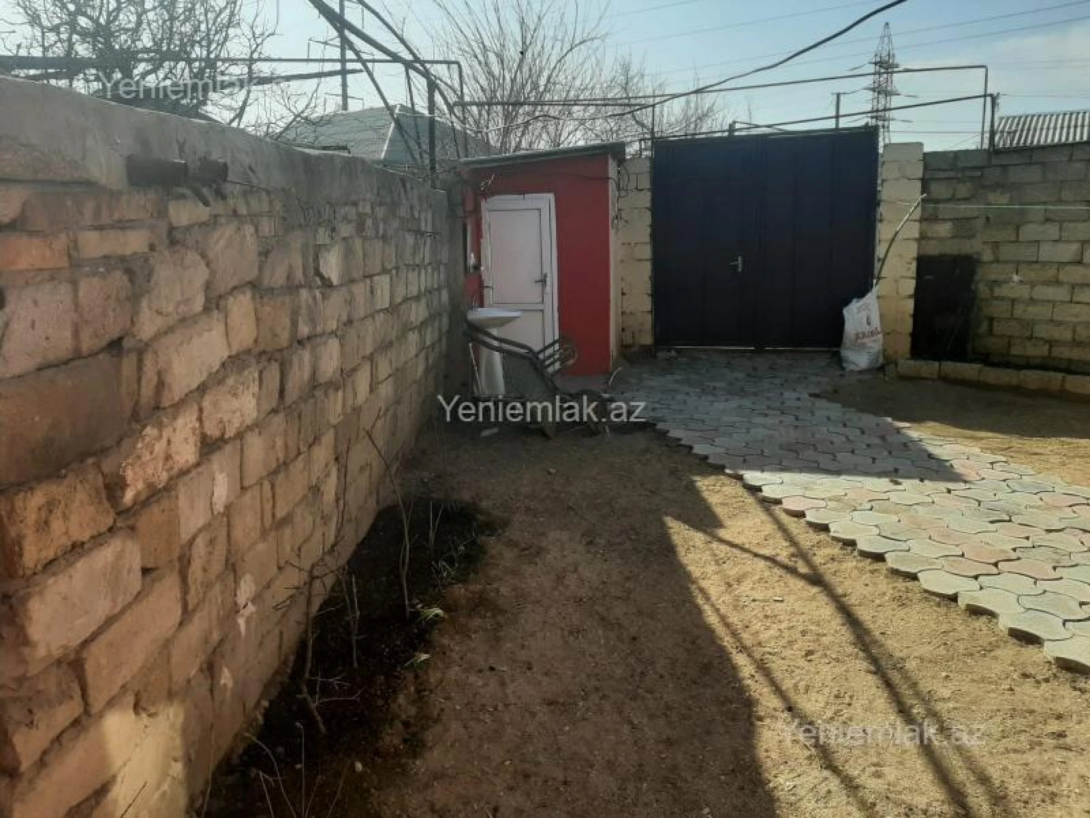 Satılır 3 otaqlı həyət evi 144 m²