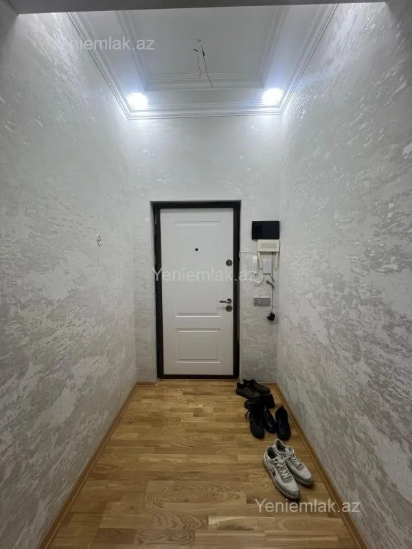 Satılır 3 otaqlı yeni tikili 105 m²