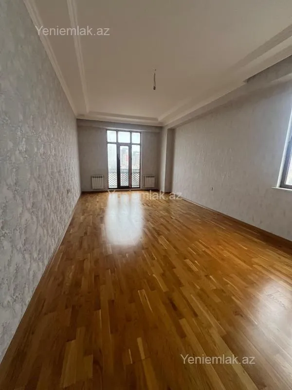Satılır 3 otaqlı yeni tikili 105 m²