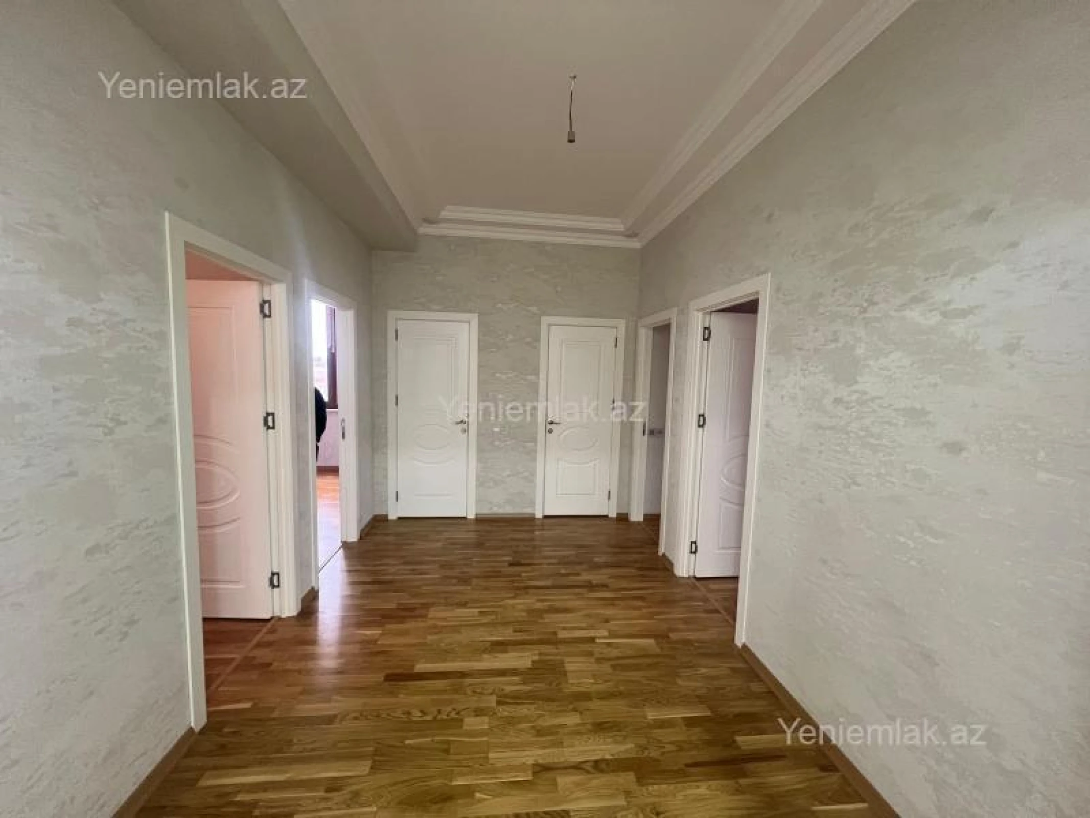 Satılır 3 otaqlı yeni tikili 105 m²