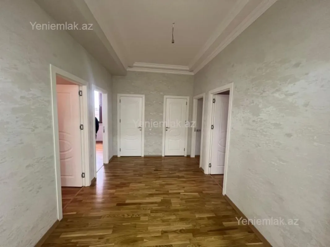 Satılır 3 otaqlı yeni tikili 105 m²