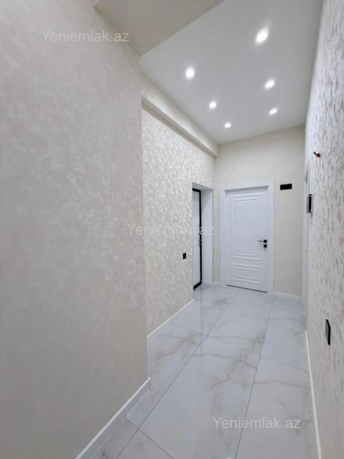 Satılır 2 otaqlı yeni tikili 60 m²