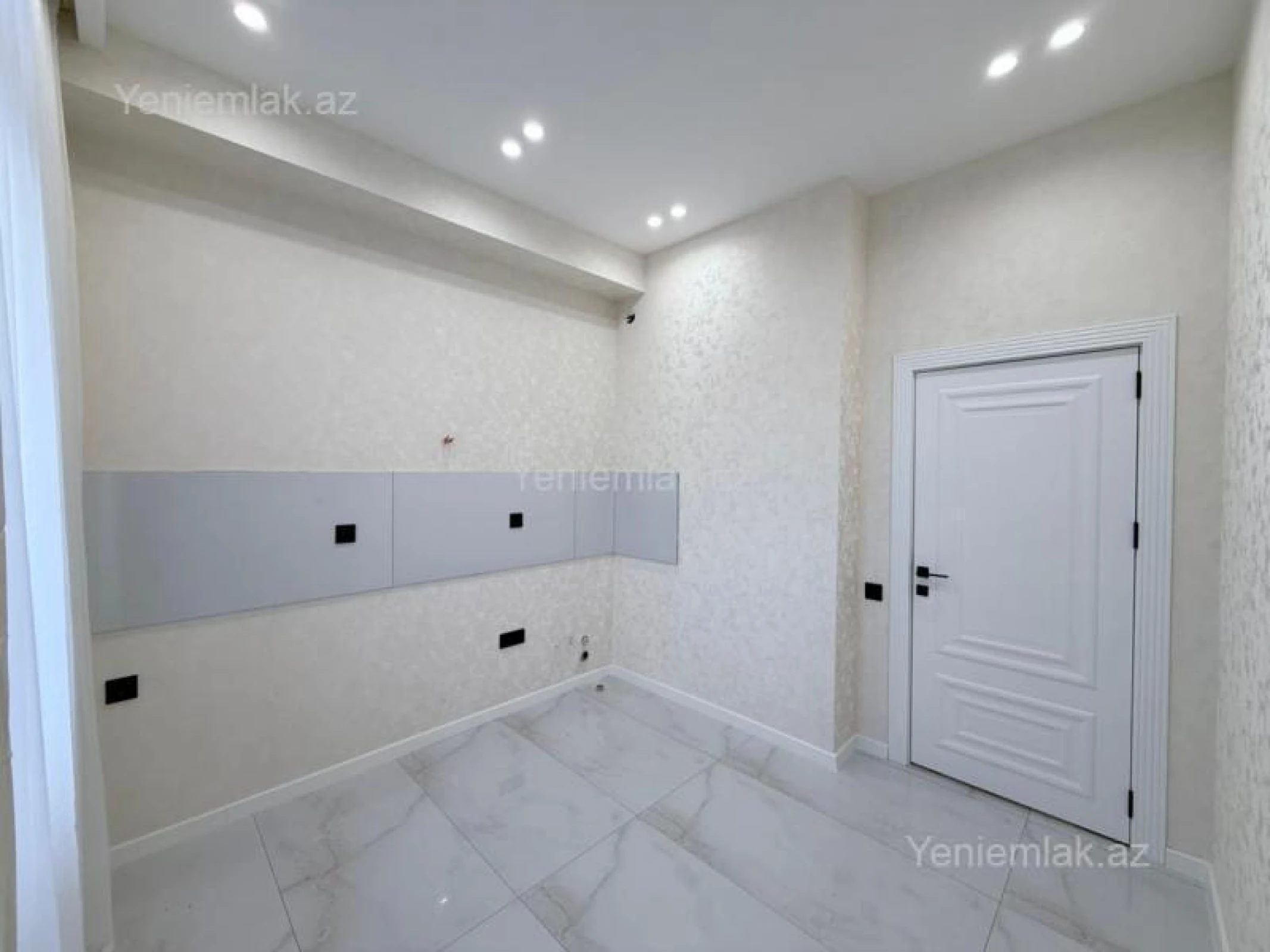 Satılır 2 otaqlı yeni tikili 60 m²