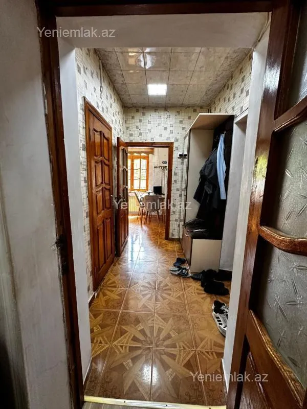 Satılır 3 otaqlı köhnə tikili 78 m²
