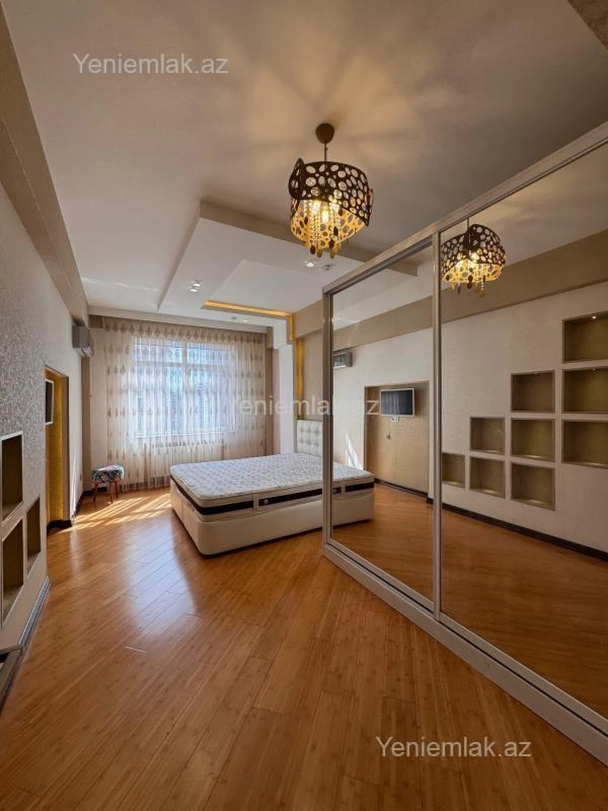 Satılır 3 otaqlı yeni tikili 115 m²