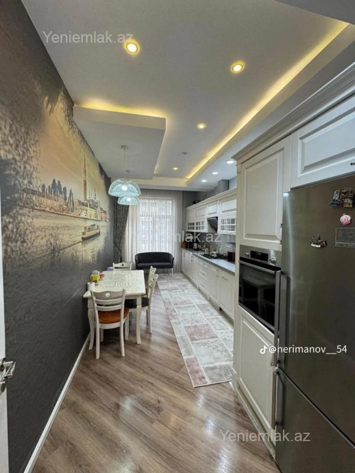 Satılır 4 otaqlı yeni tikili 182 m²