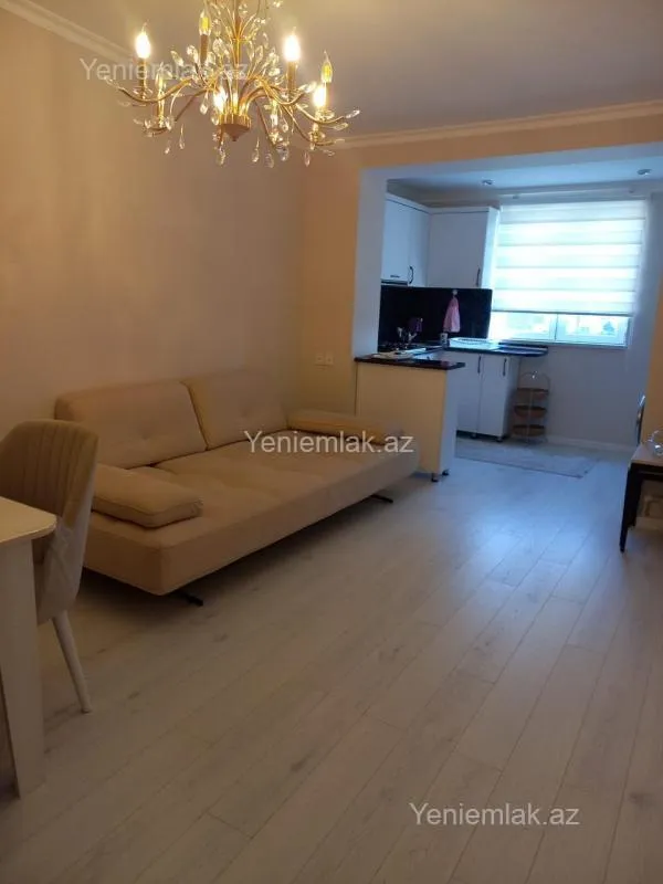 Satılır 2 otaqlı köhnə tikili 55 m²