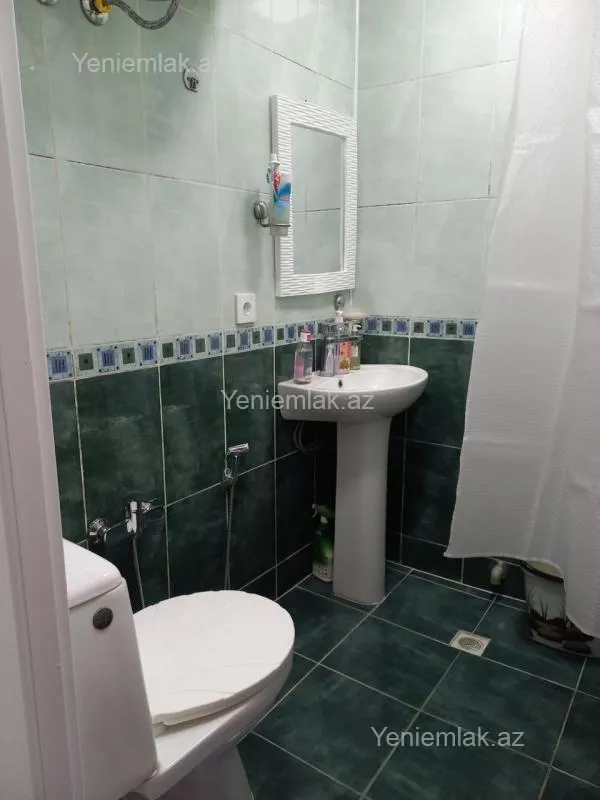 Satılır 2 otaqlı köhnə tikili 55 m²