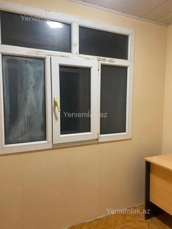 Satılır 3 otaqlı köhnə tikili 70 m²