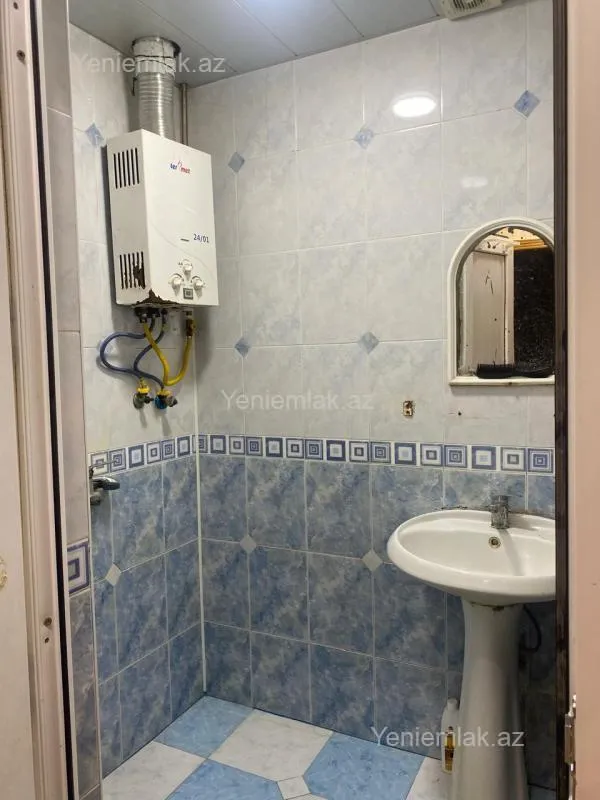 Satılır 3 otaqlı köhnə tikili 70 m²