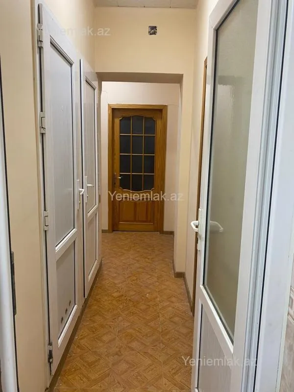Satılır 3 otaqlı köhnə tikili 70 m²