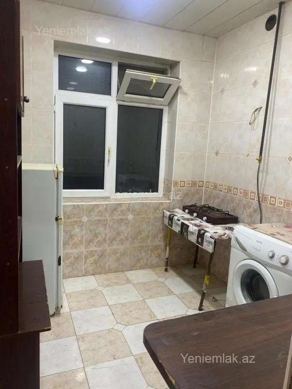 Satılır 3 otaqlı köhnə tikili 70 m²