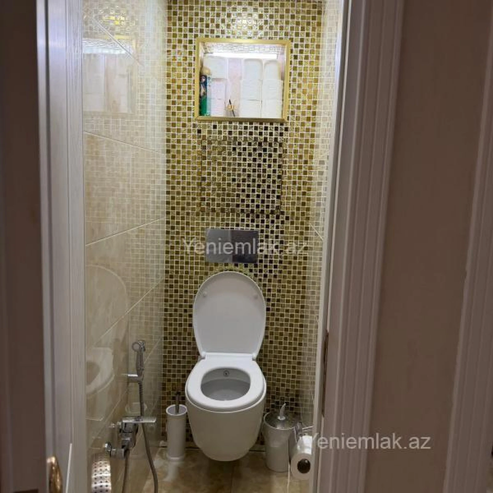 Satılır 3 otaqlı köhnə tikili 100 m²