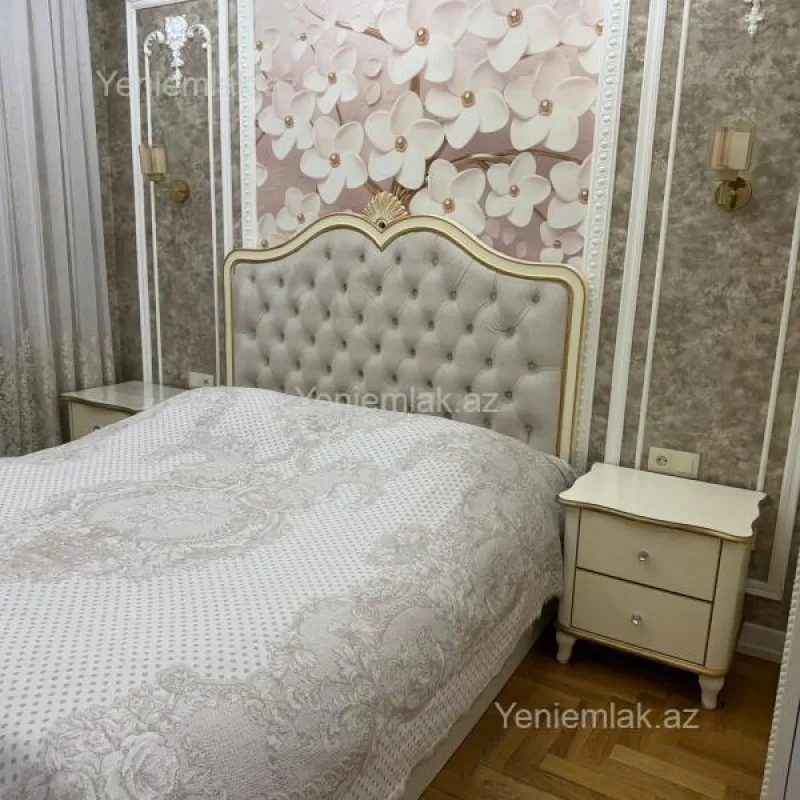 Satılır 3 otaqlı köhnə tikili 100 m²