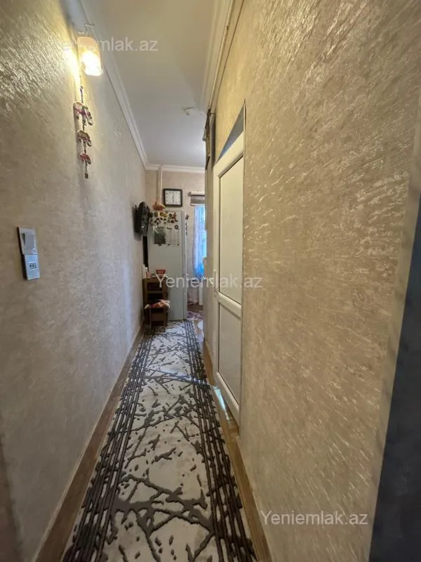 Satılır 2 otaqlı köhnə tikili 60 m²
