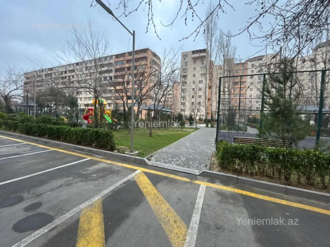 Satılır 2 otaqlı köhnə tikili 60 m²