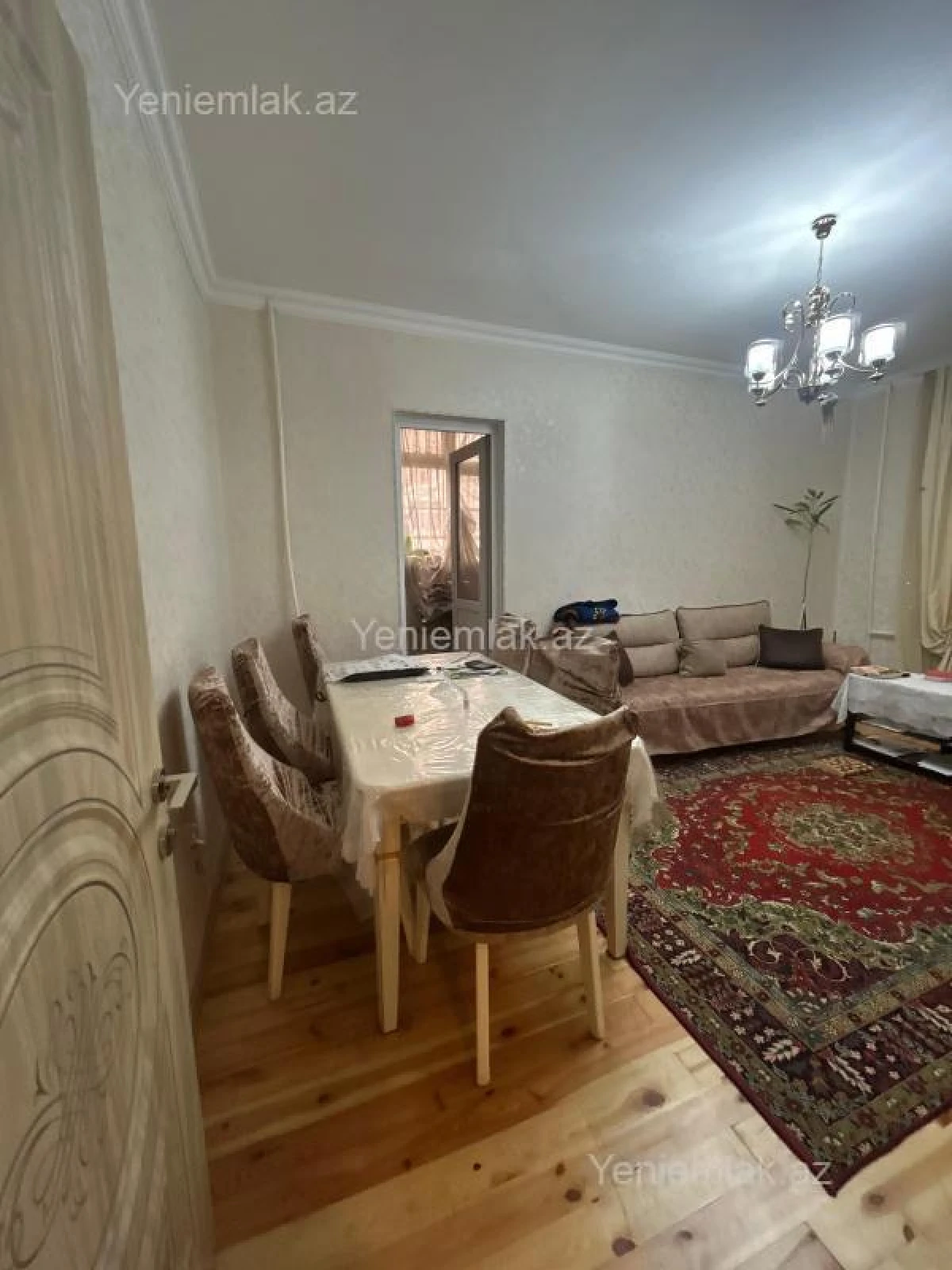 Satılır 2 otaqlı köhnə tikili 60 m²