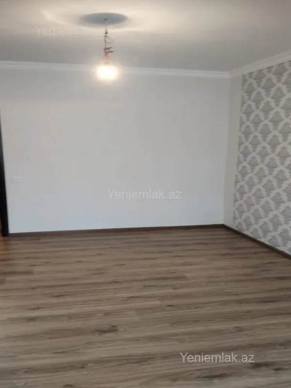 Satılır 1 otaqlı köhnə tikili 30 m²