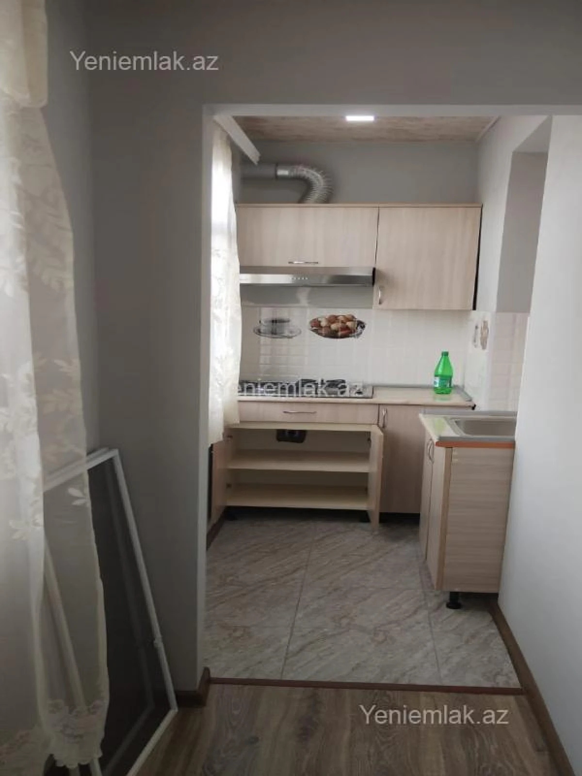 Satılır 1 otaqlı köhnə tikili 30 m²