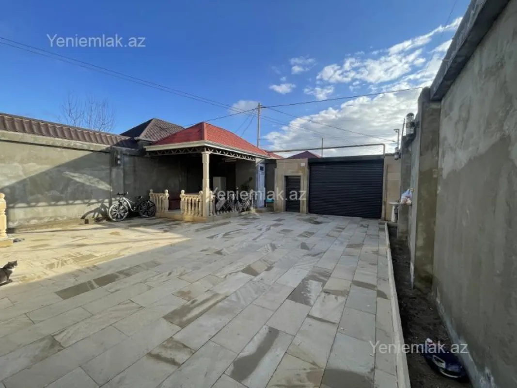 Satılır 6 otaqlı həyət evi 180 m²
