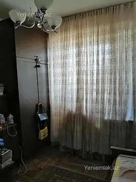 Satılır 3 otaqlı köhnə tikili 80 m²