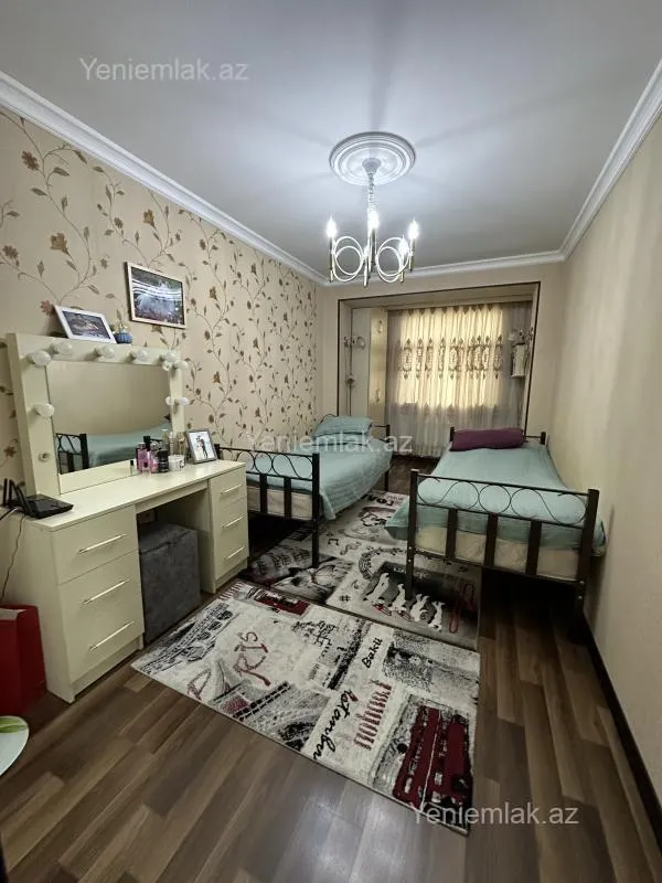 Satılır 3 otaqlı köhnə tikili 72.85 m²