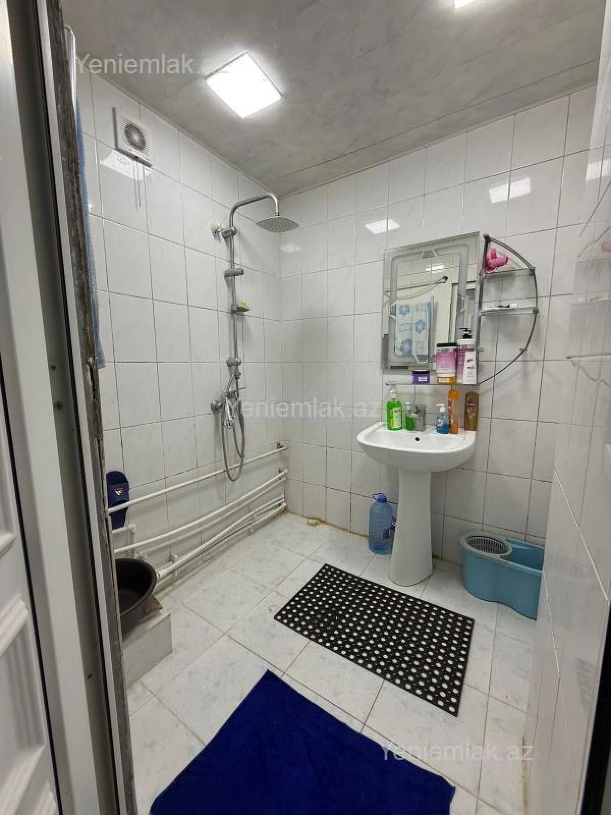 Satılır 2 otaqlı köhnə tikili 55 m²