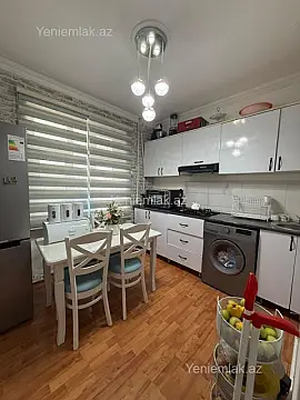 Satılır 2 otaqlı köhnə tikili 55 m²