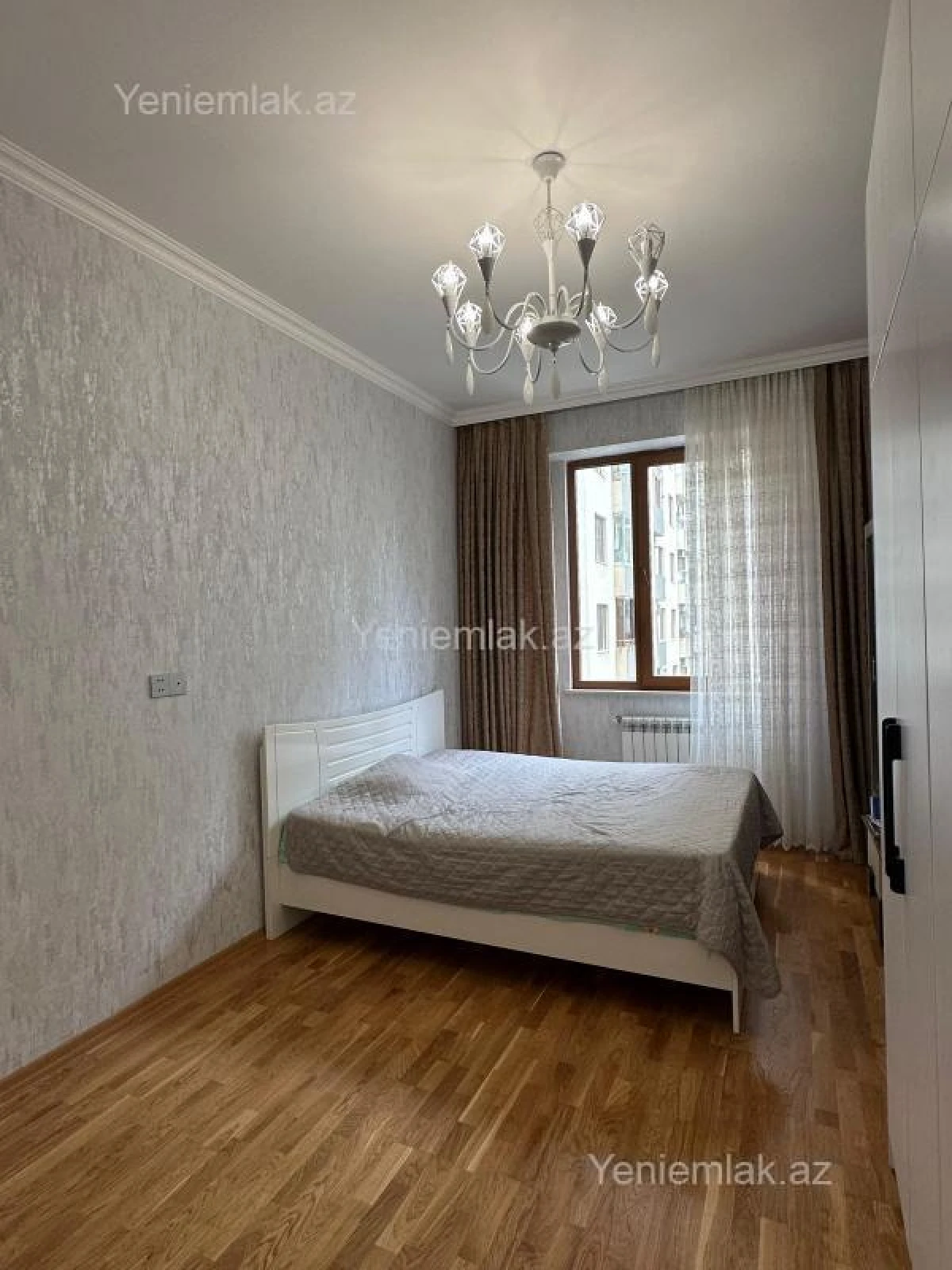 Satılır 3 otaqlı yeni tikili 105 m²