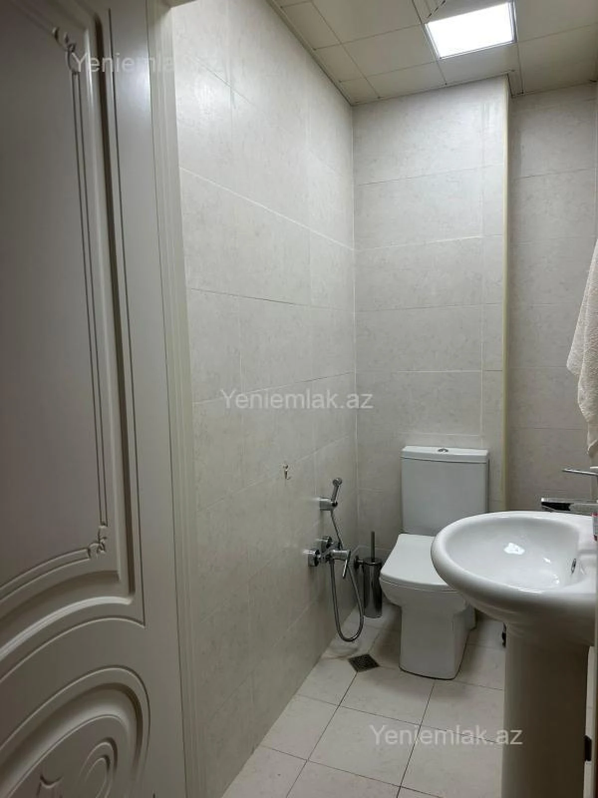 Satılır 3 otaqlı yeni tikili 105 m²