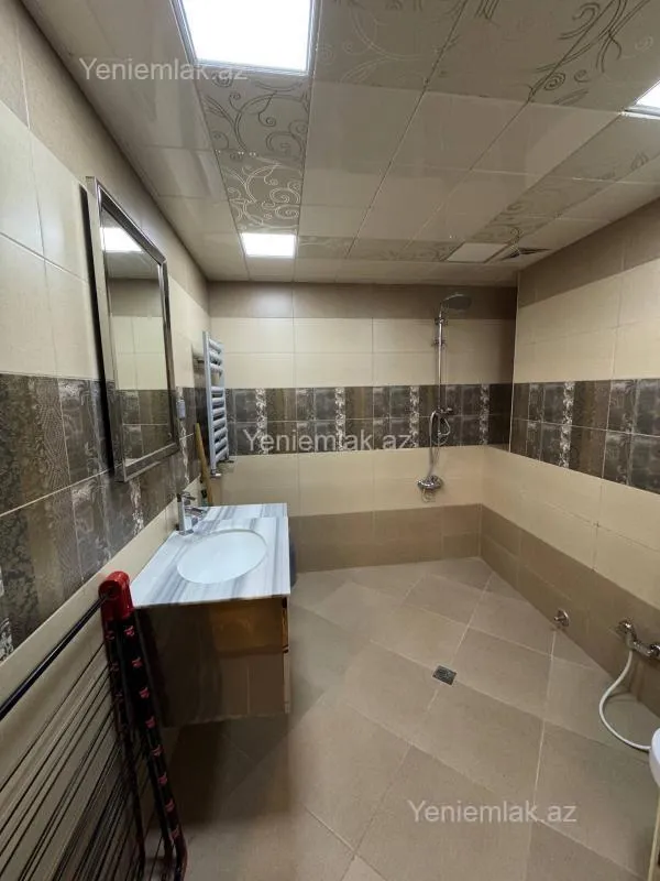 Satılır 3 otaqlı yeni tikili 87 m²