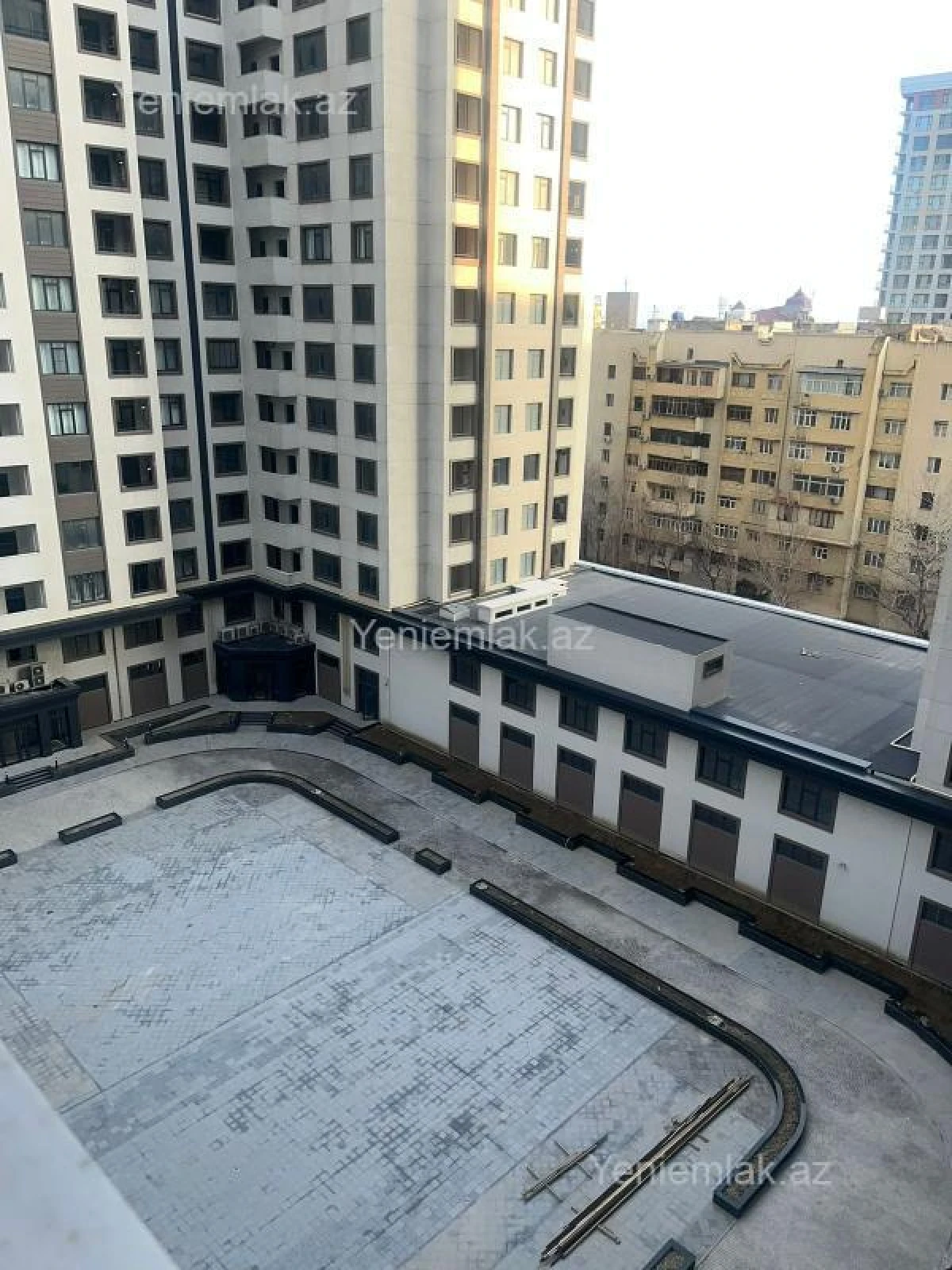Satılır 2 otaqlı yeni tikili 76.5 m²
