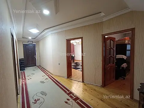 Satılır 7 otaqlı həyət evi 240 m²