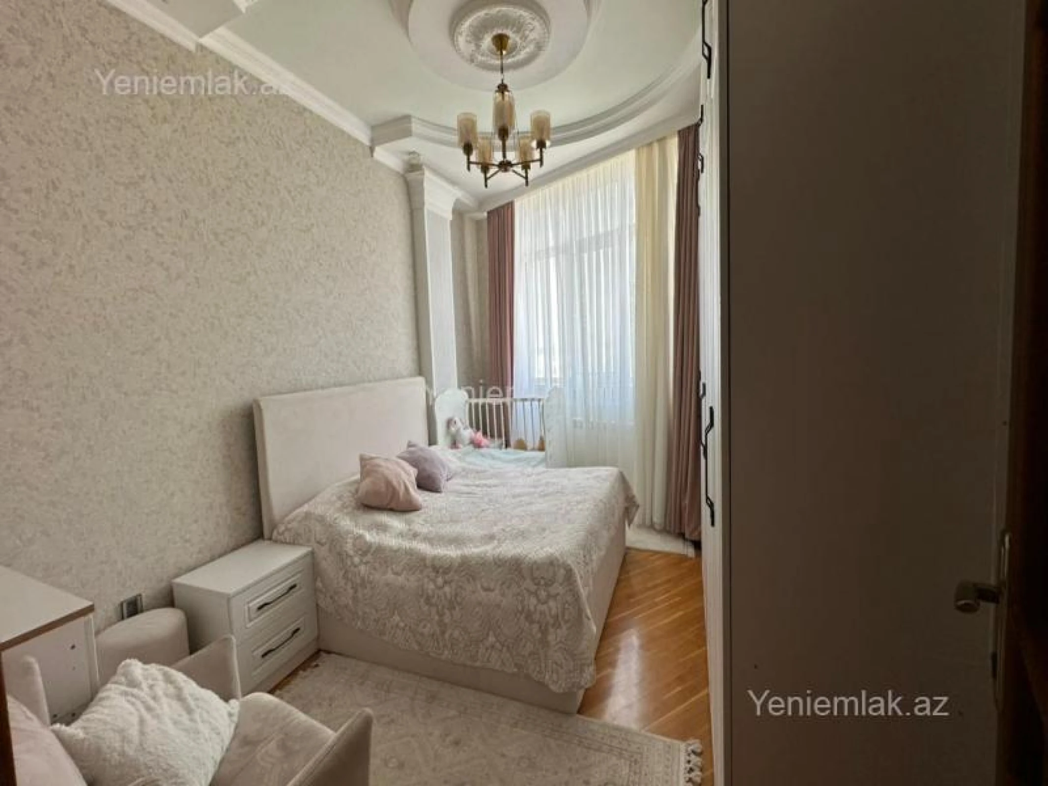 Satılır 2 otaqlı yeni tikili 88 m²