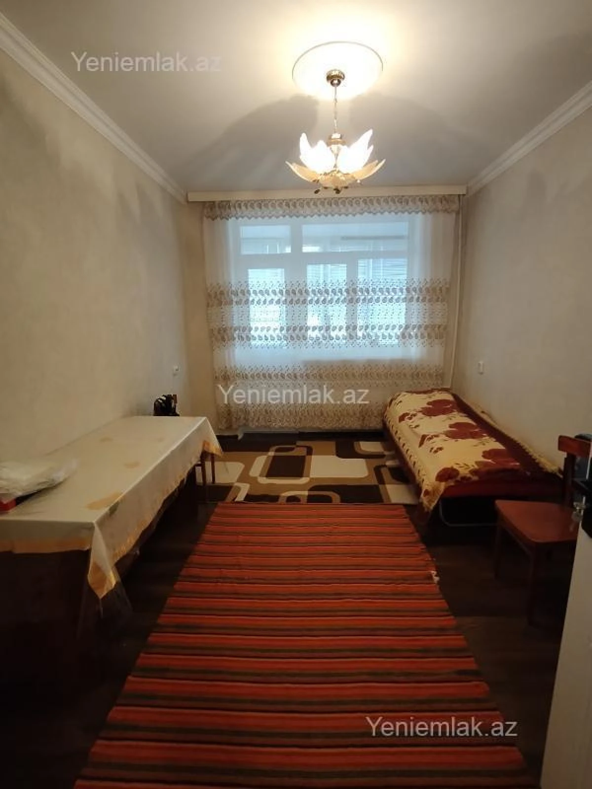 Satılır 2 otaqlı köhnə tikili 54 m²