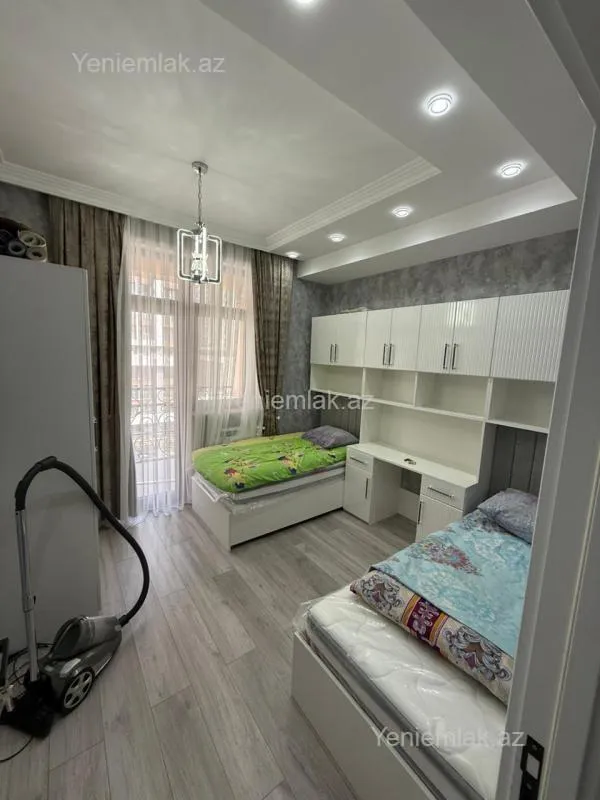Satılır 3 otaqlı yeni tikili 105 m²