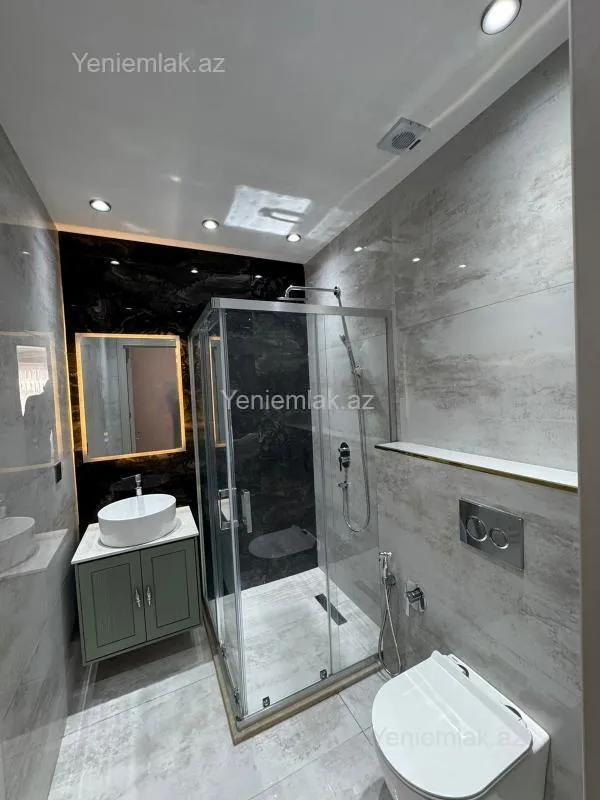 Satılır 3 otaqlı yeni tikili 140 m²