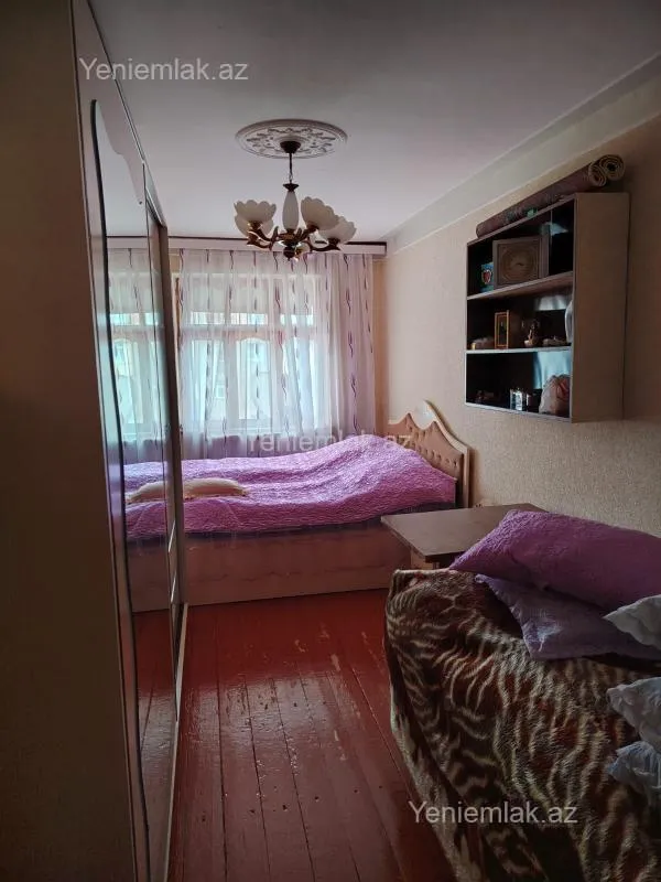 Satılır 3 otaqlı köhnə tikili 68 m²