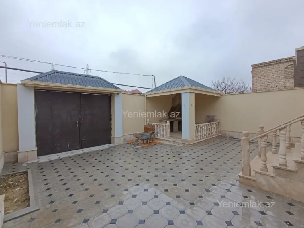 Satılır 4 otaqlı həyət evi 120 m²