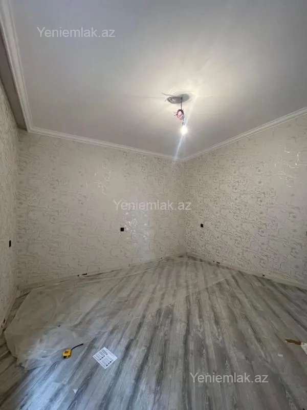 Satılır 4 otaqlı həyət evi 115 m²