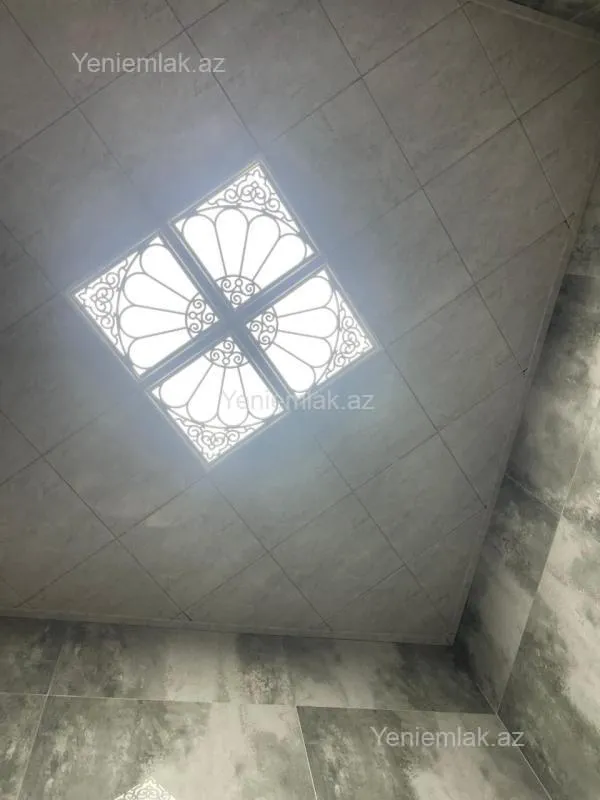 Satılır 4 otaqlı həyət evi 115 m²